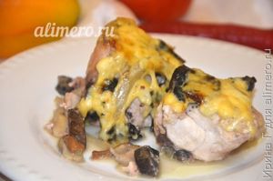 курица с грибами в духовке