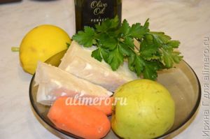 салат из моркови с яблоком и капустой