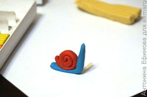 Улитка из пластилина