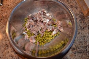 салат из селедки и стручковой фасоли