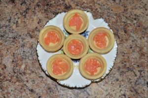тарталетки с красной рыбой