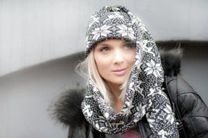 Шапка-чулок в этом сезоне снова в модном течении. Длина чулка изменчива и может быть настолько большой, что заменит вам шарф. Шапка-чулок в этом сезоне снова в модном течении. Длина чулка изменчива и может быть настолько большой, что заменит вам шарф.