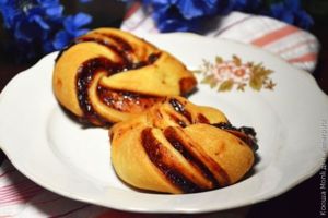 клубничные булочки