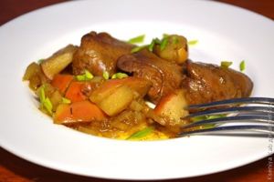 куриная печень с яблоками и медом