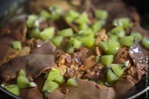 печень с киви