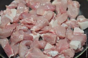 морковь со свининой