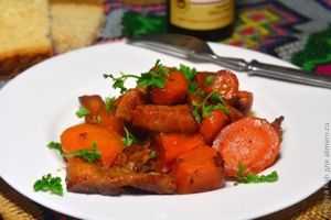 морковь со свининой