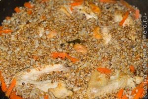 крылышки с гречкой