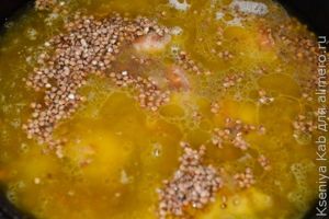 крылышки с гречкой
