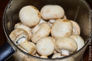 куриные сердечки с грибами