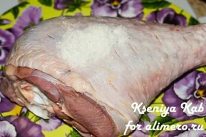 голень индейки в духовке