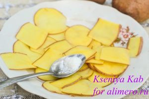 картофельные чипсы