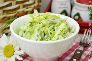 Салат из капусты и кабачка Салат из капусты и кабачка