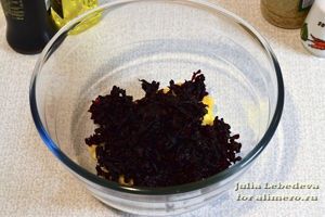 Салат из свеклы и кукурузы