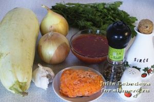 Тушёные кабачки с овощами