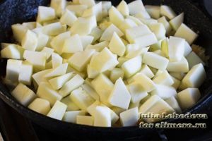 Тушёные кабачки с овощами