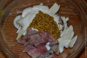 Закуска из сельди в сметанном соусе