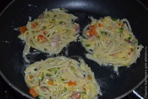 Оладьи из спагетти