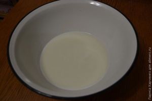 Дрожжевой пирог с брынзой и зеленью