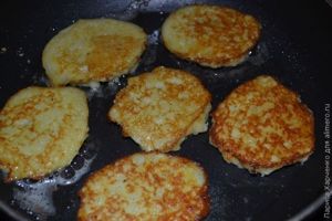 Бабушкины драники с вкусным соусом