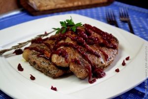 Свиные стейки