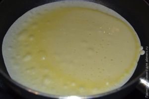 Розы из блинов