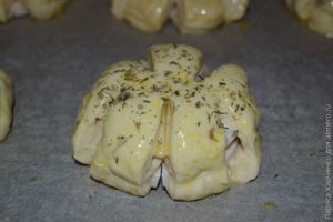 рецепт булочек с колбасой