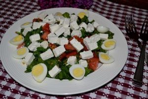 салат со щавелем