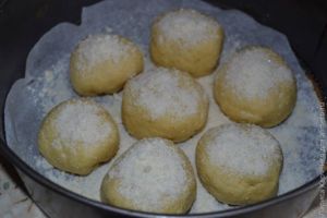 рецепт дрожжевых булочек с начинкой
