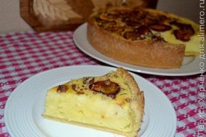 пирог со сливами