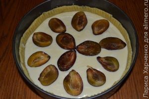 пирог со сливами