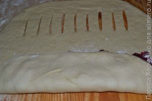 вишневый рулет