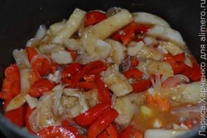 овощи с мясом и маслинами