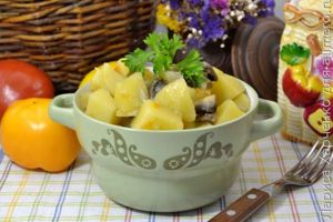 картошка с баклажанами и грибами