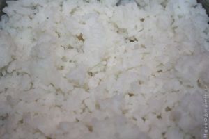 ролл с красной икрой