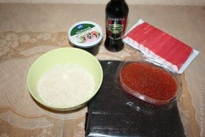 ролл с красной икрой