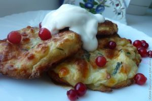 Капустные оладьи с сыром
