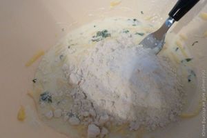 Капустные оладьи с сыром