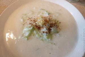 Салат из огурца и кефира