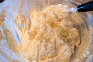 Закуска из творога с орехами