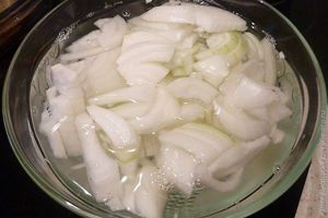 Маринованный лук