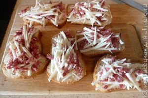 Гренки с плавленным сыром