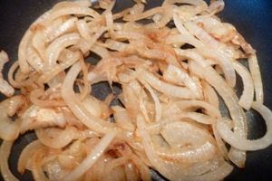 Салат с фасолью и скумбрией