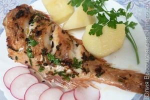 Морской окунь с имбирем и перцем чили
