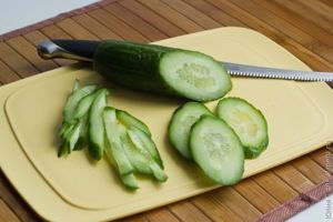 салат с кальмарами