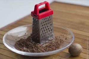 жареный ананас с мороженым