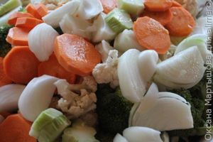 Грибы, запеченные с овощами