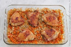 КАРАМЕЛИЗОВАННЫЙ ЦЫПЛЕНОК С РИСОМ