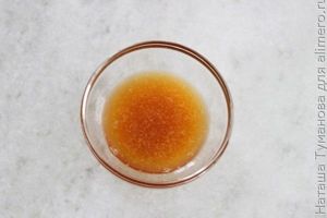 КАРАМЕЛИЗОВАННЫЙ ЦЫПЛЕНОК С РИСОМ