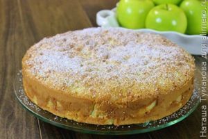 ШАРЛОТКА С ЯБЛОКАМИ